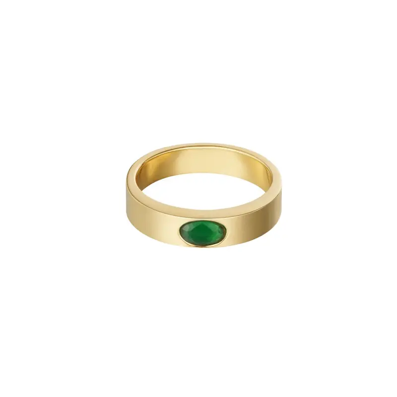 Anillo de acero con diseño simple y liso con circonita