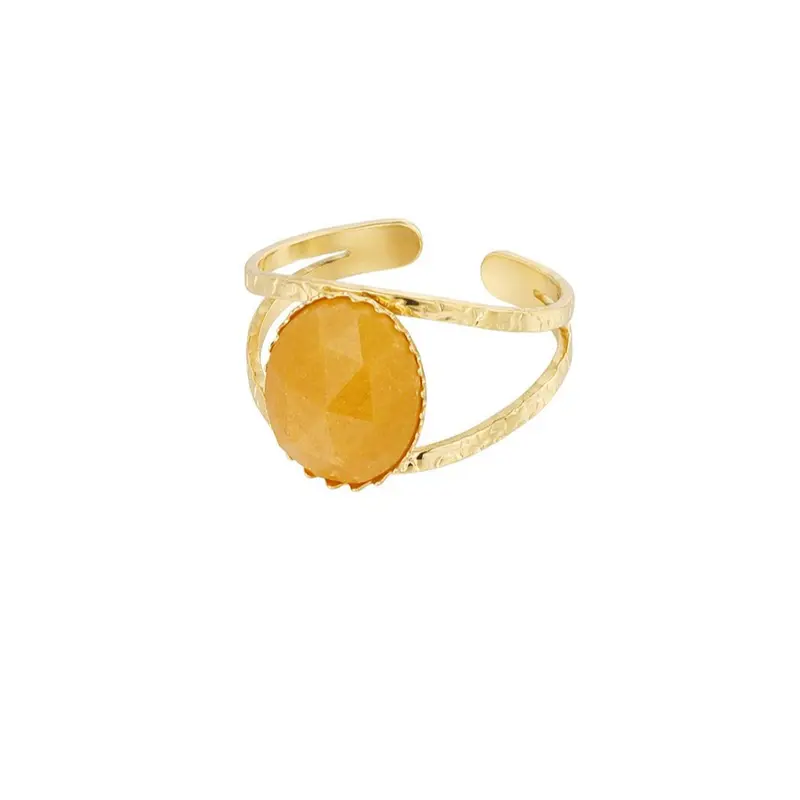 Anillo de acero inoxidable con piedra natural de color beige amarillento acabado oro - mbyou