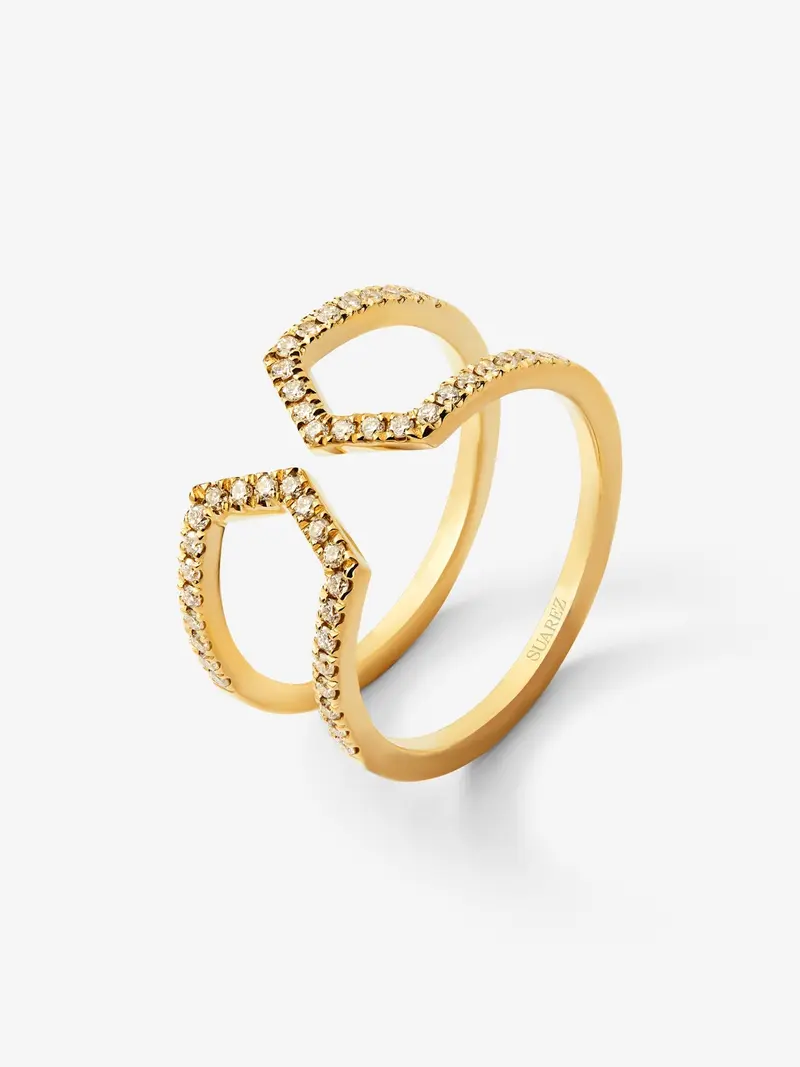 Anillo de oro amarillo de 18K con 46 diamantes en talla brillante con un total de 0,37 cts