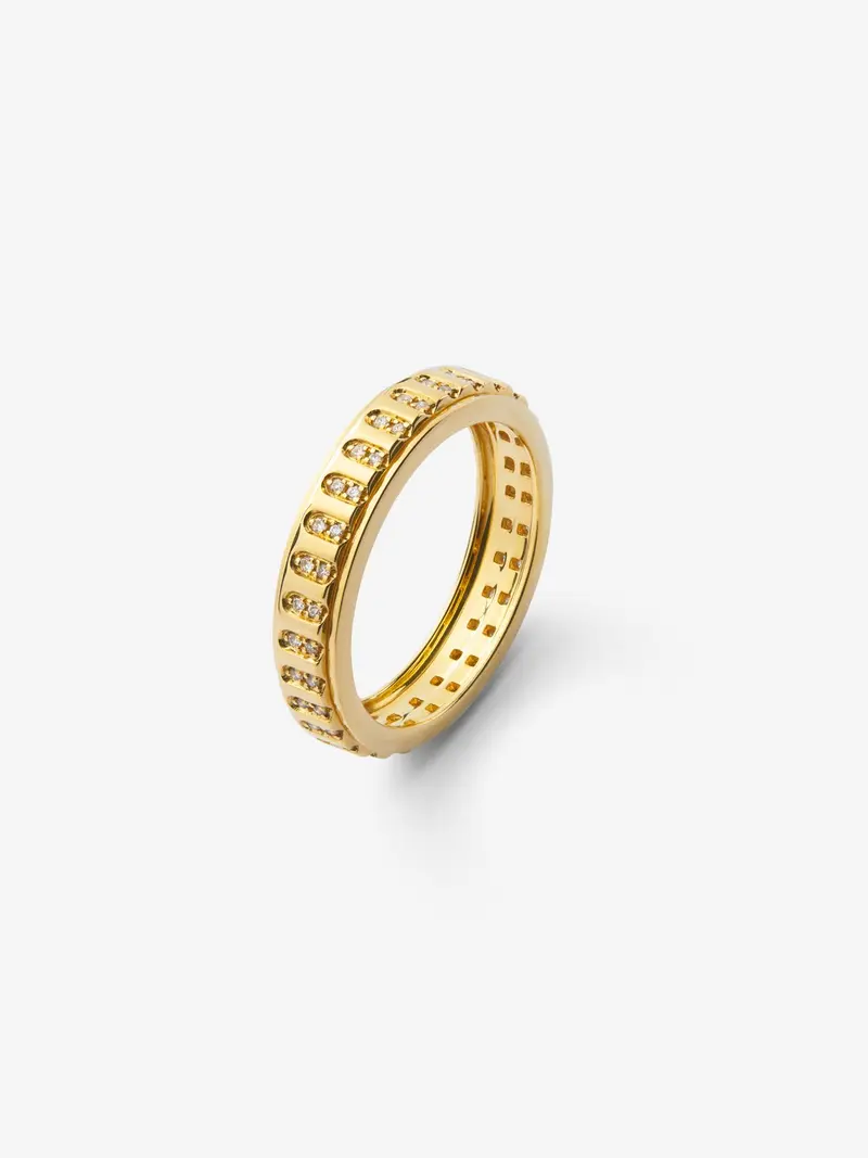 Anillo de oro amarillo de 18K con 56 diamantes en talla brillante con un total de 0,162 cts
