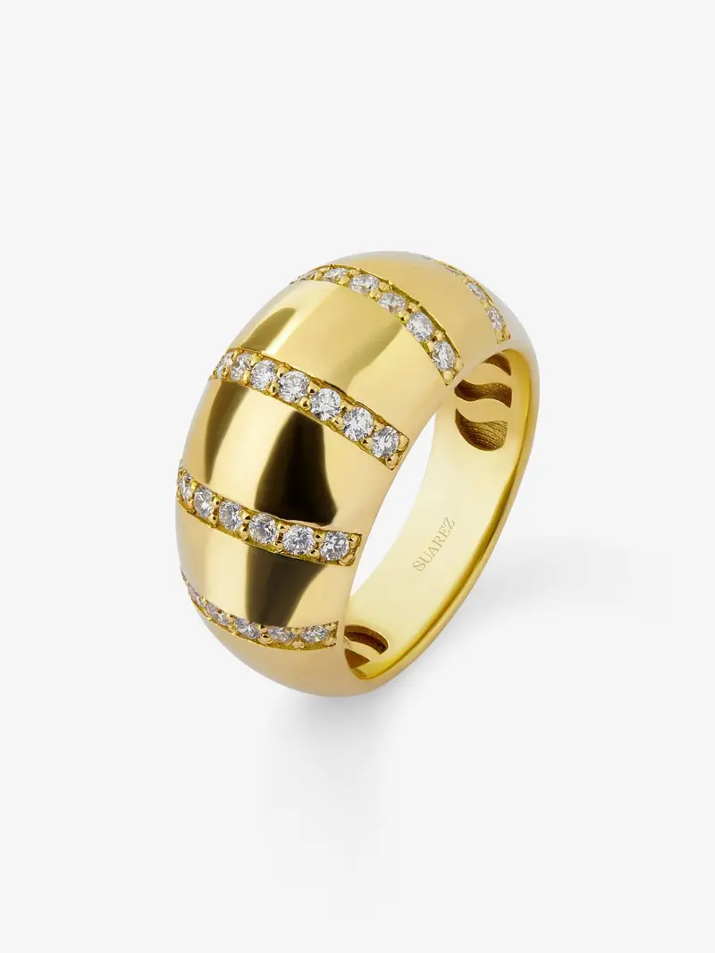 Anillo de oro amarillo de 18K con pavé de diamantes en talla brillante