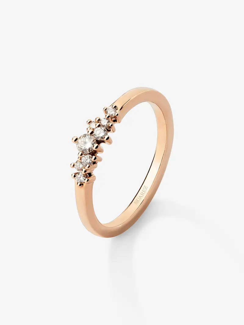 Anillo de oro rosa de 18K con 8 diamantes en talla brillante con un total de 0,1 cts