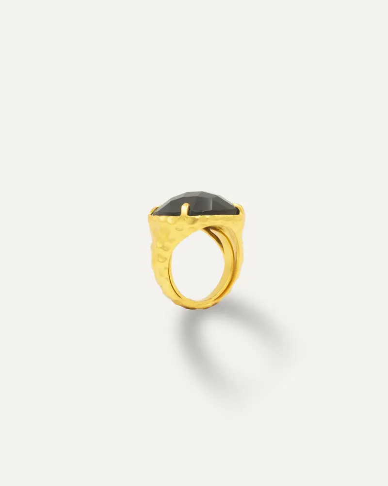 Anillo Dorado Madurei Onix negro