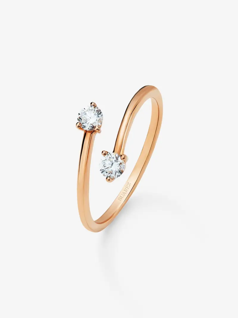 Anillo tú y yo de oro rosa de 18K con 2 diamantes en talla brillante con un total de 0,26 cts