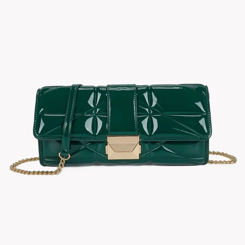 Bolso baguette de charol acolchado verde con cierre dorado