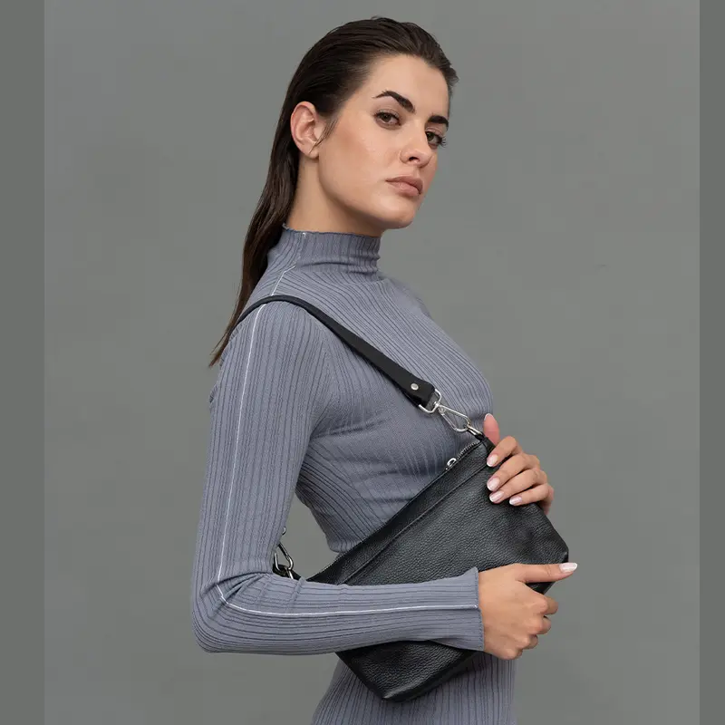 Bolso bandolera de piel para mujer con asa corta negro Martina