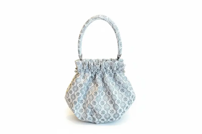 Bolso de fiesta con telas tradicionales coreanas