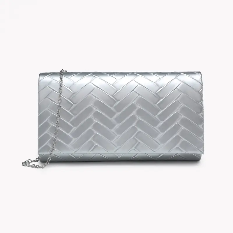 Bolso de mano fiesta con textura acabado plata