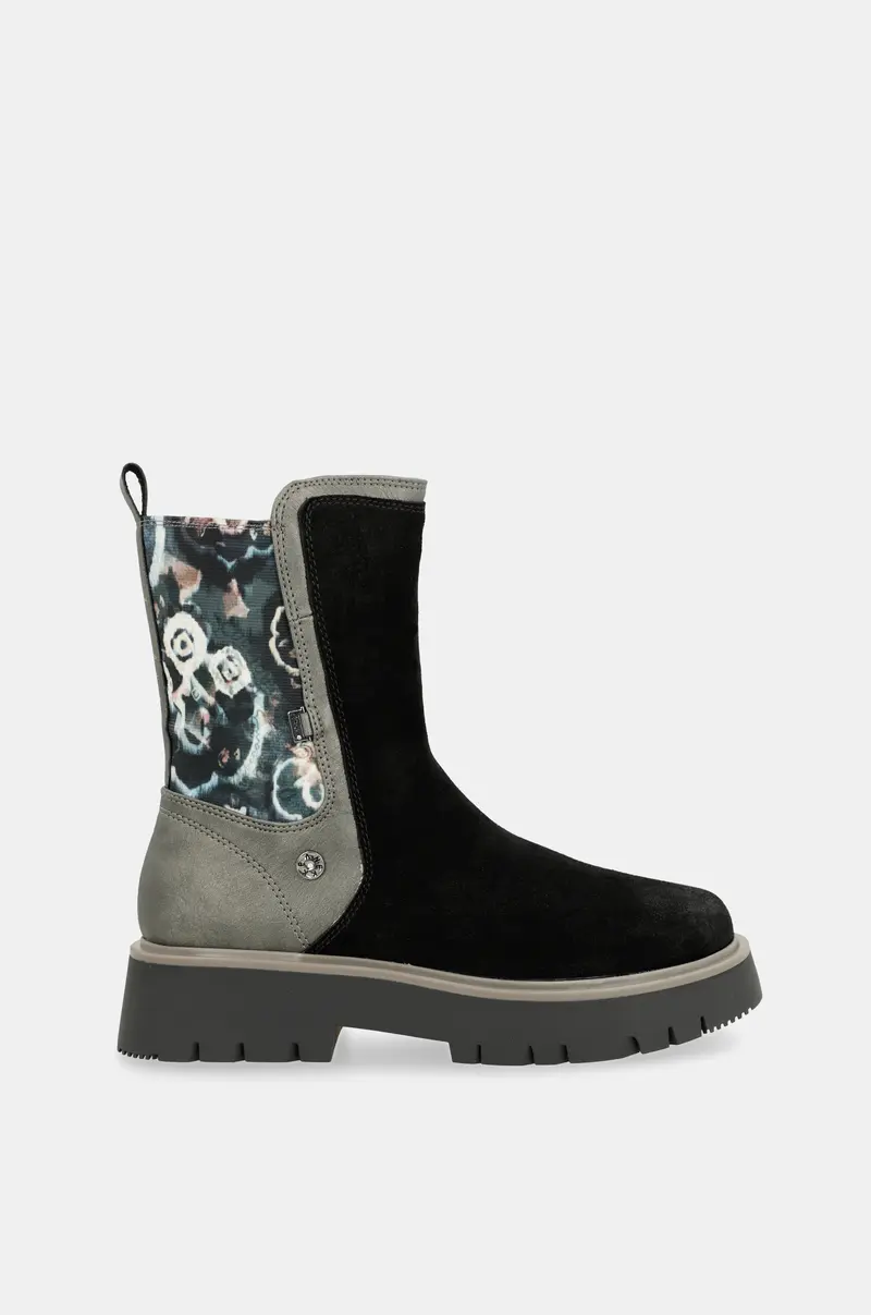 Botas negras Manifesto