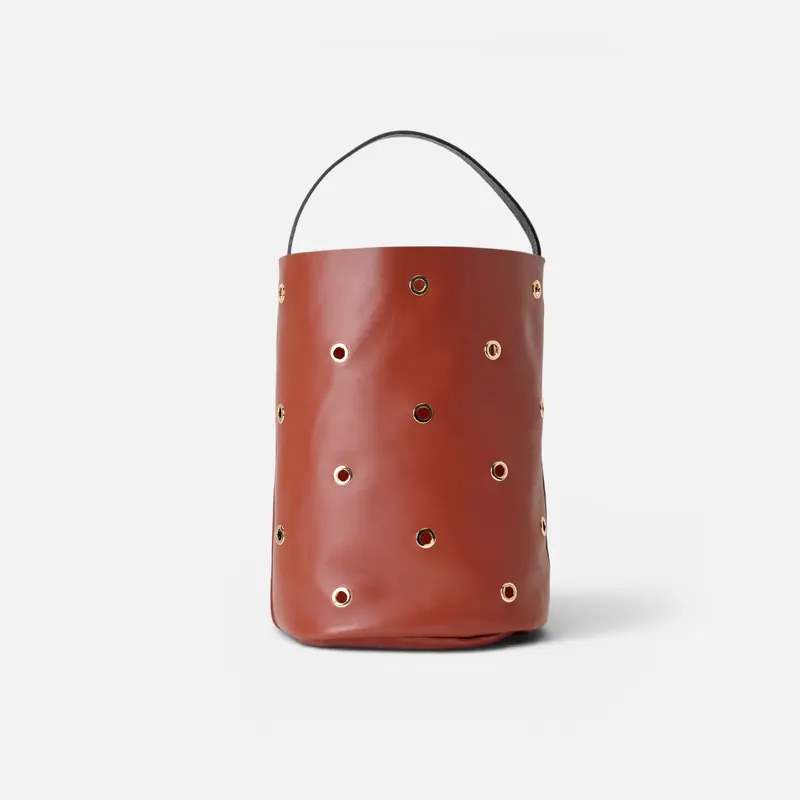 Bucket Trip Tile