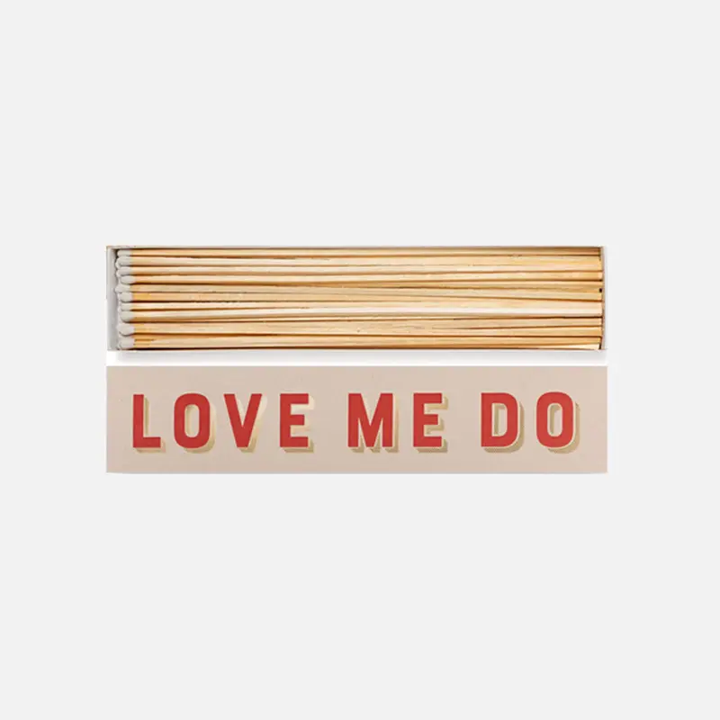 Caja alargada de cerillas Love me do