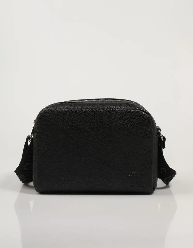 CALVIN KLEIN ULTRALIGHT DBLZIP CAMERABAG21 PU 85741