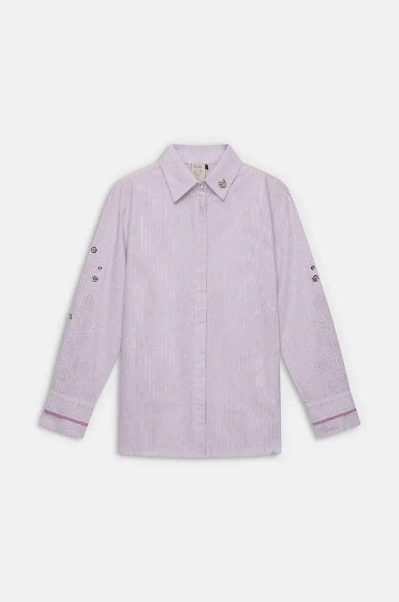 Camisa lila de rayas con detalles bordados