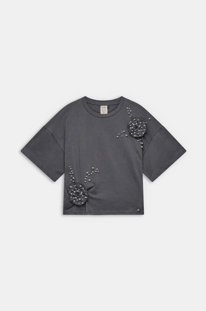 Camiseta gris con aplicación floral