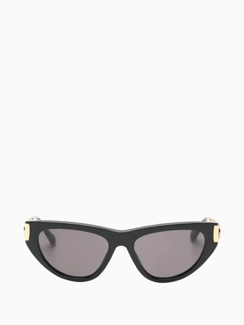 Cat-eye sunglasses