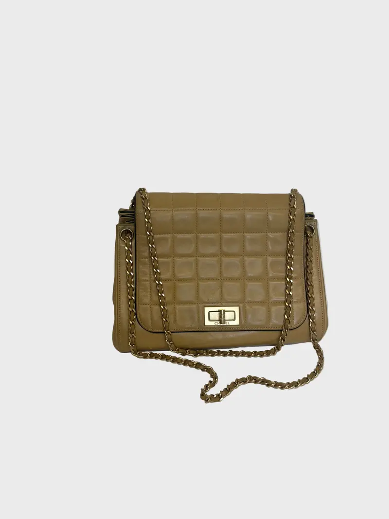 Chanel chocolate bar acordeon bag piel de cordero beige vintage