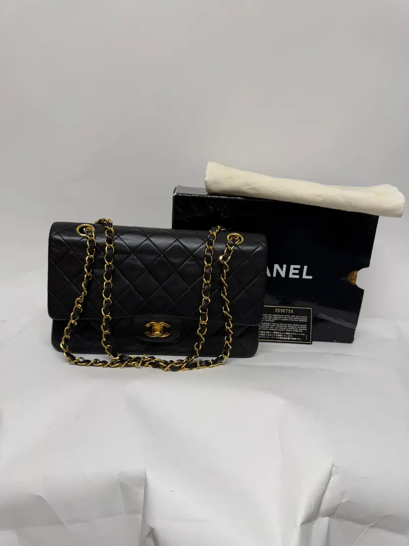 Chanel Classic 25 Double Flap Piel de Cordero Negra Full Set - serie 2