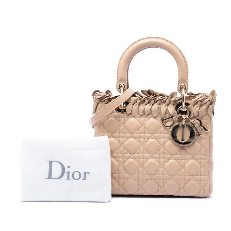 Christian Dior Lady Dior Medium Bow Piel Cordero beige camel