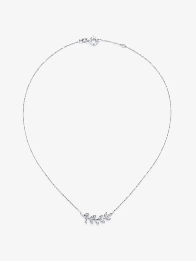 Colgante cadena hojas de oro blanco de 18K con diamante