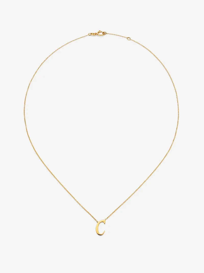 Colgante de oro amarillo de 18K con letra C