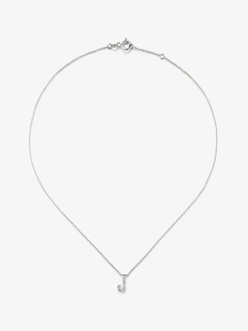 Colgante de oro blanco de 18K con letra J y diamantes blancos en talla brillante