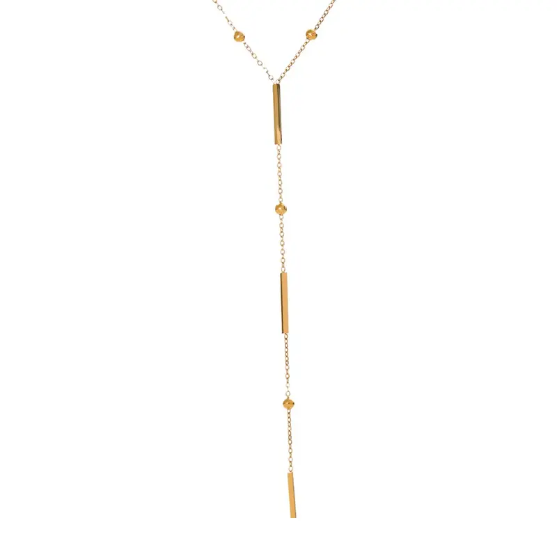 Collar Andrea fino y elegante con cadena larga