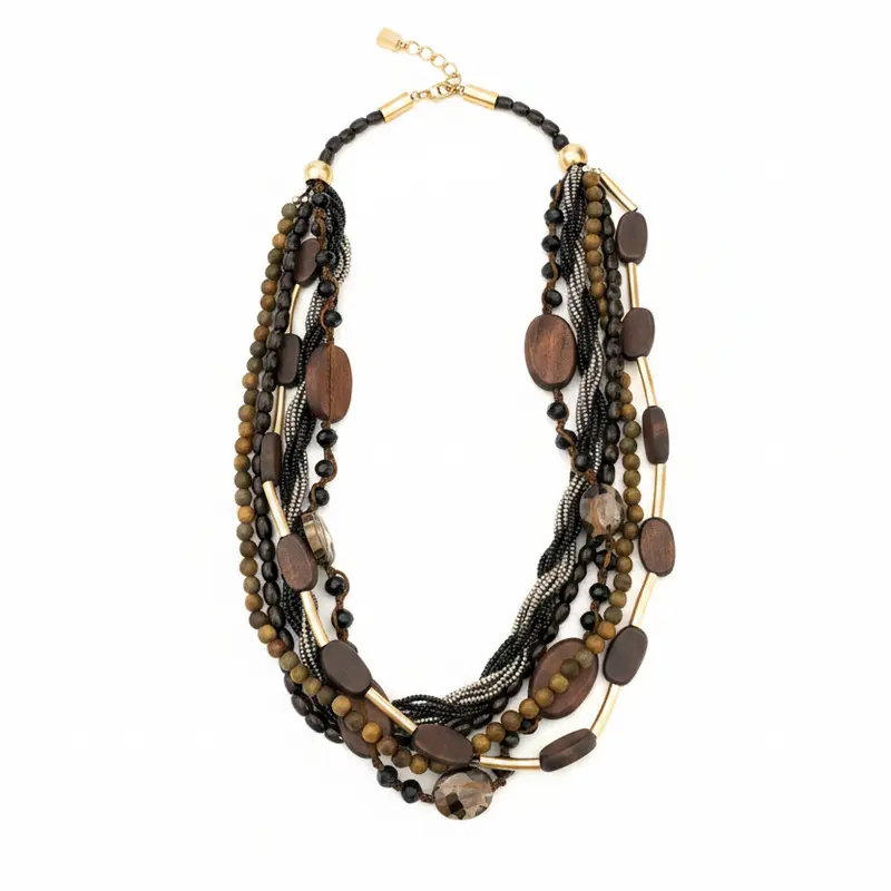 Collar con cuentas de madera con distintos acabados