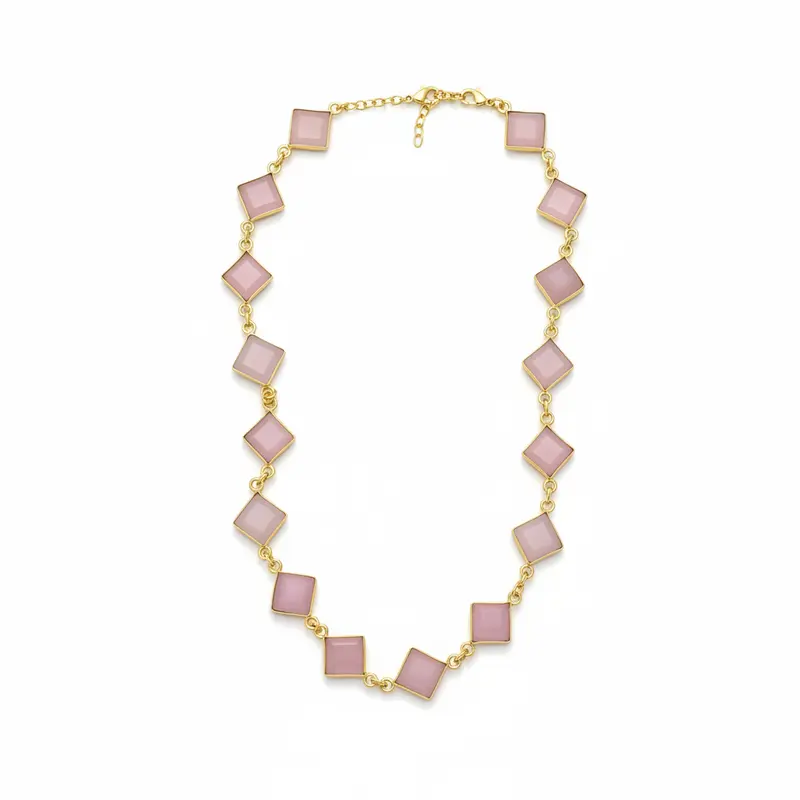 Collar con piedras naturales en rosa con forma romboide