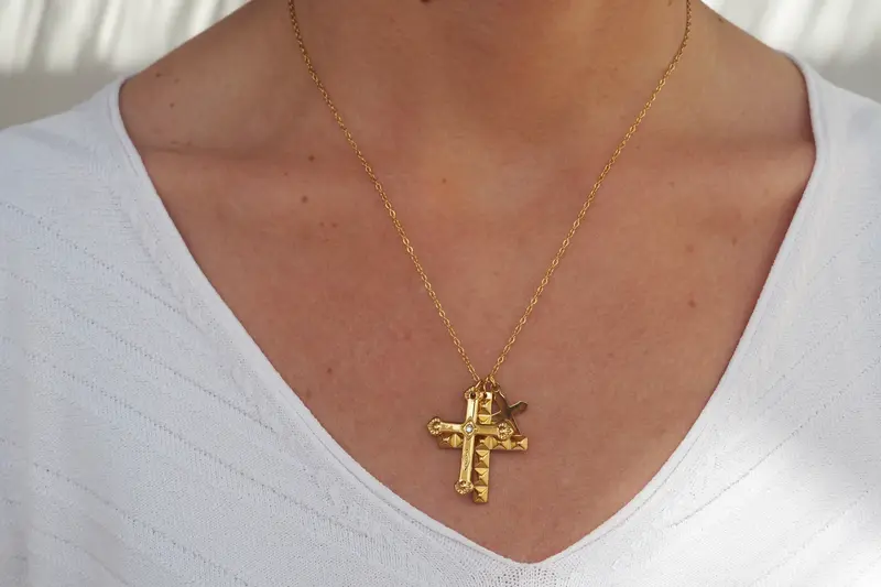 Collar CRUCES DORADO