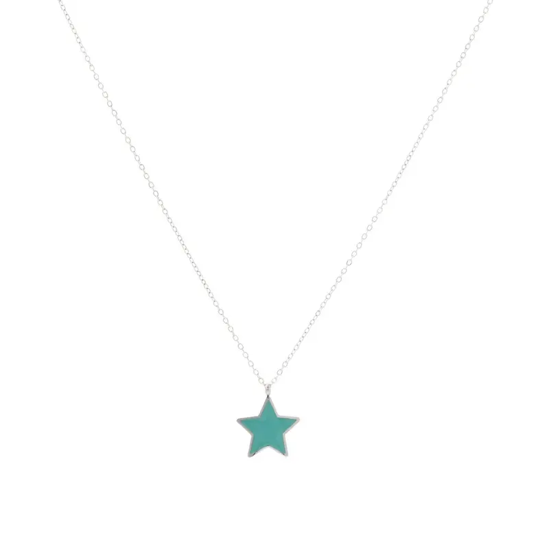 Collar de acero inoxidable con estrella verde acabado plata