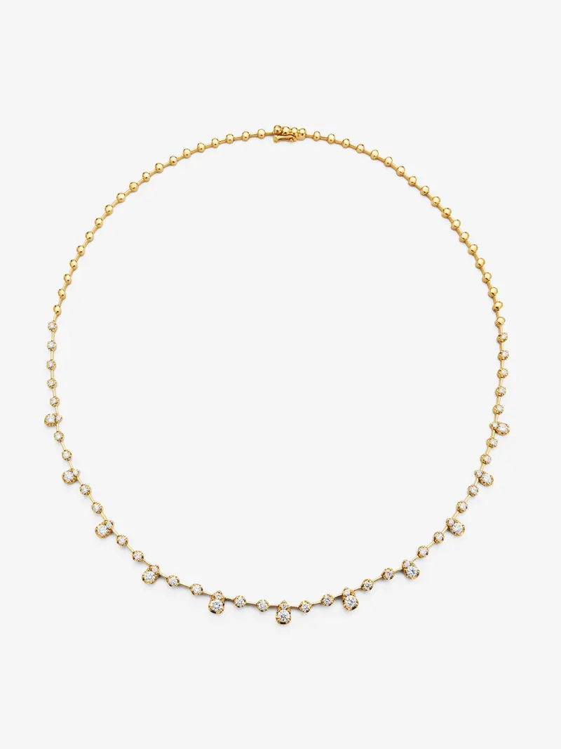 Collar de oro amarillo de 18K con 62 diamantes en talla brillante con un total de 2,61 cts