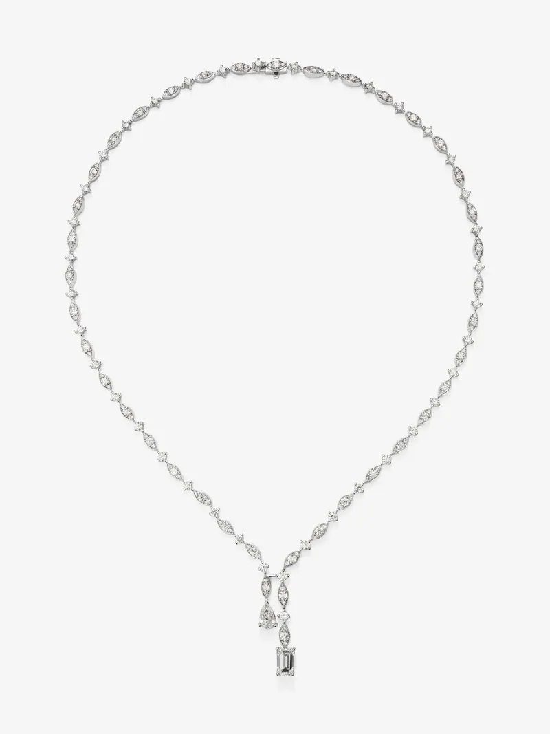 Collar de oro blanco de 18K con diamantes blancos en talla pera, esmeralda y brillante de 9,05 cts