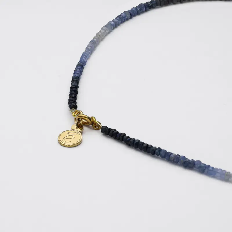Collar de Zafiro Azul Degradé de Bendita Eva