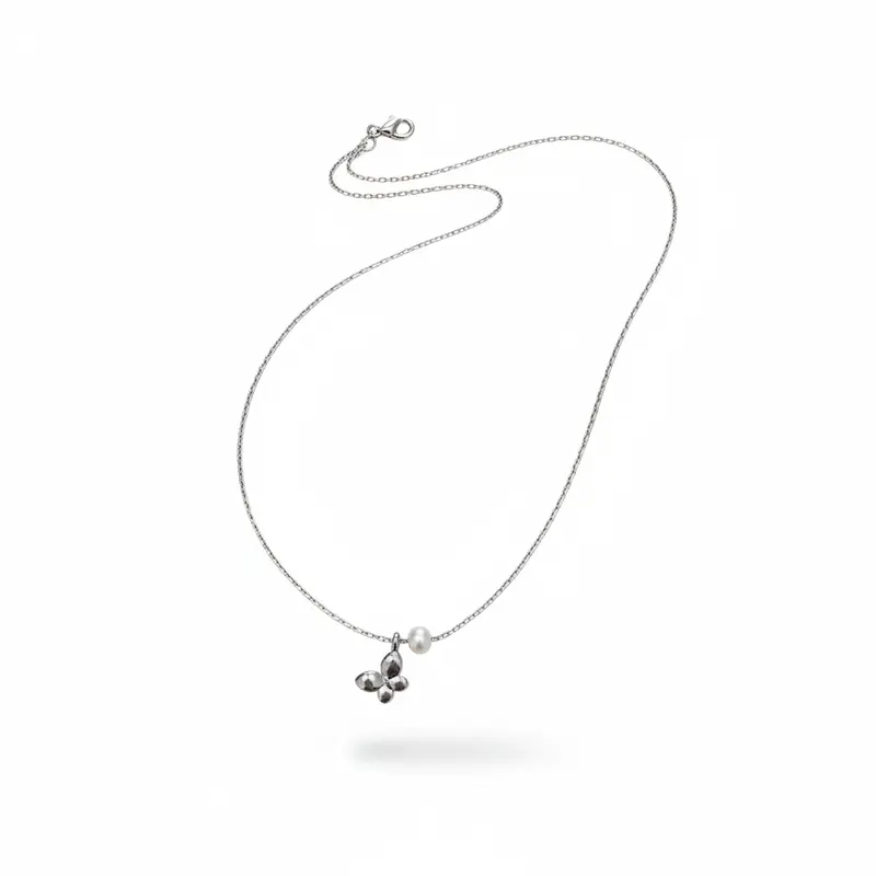 Collar fino de acero con perla y dije de diferentes formas