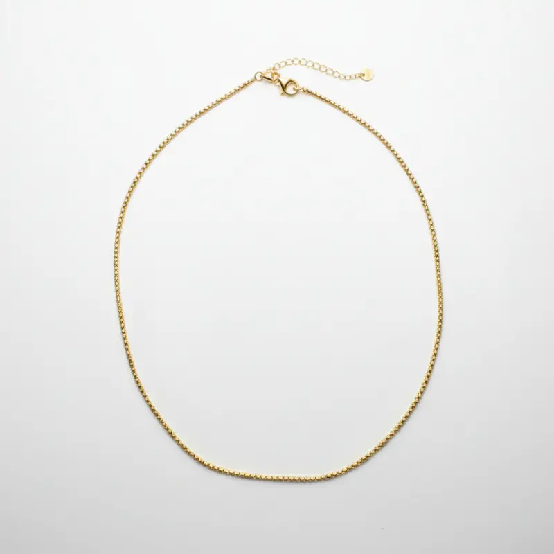 Collar tipo cordón de eslabones gruesos acabado oro