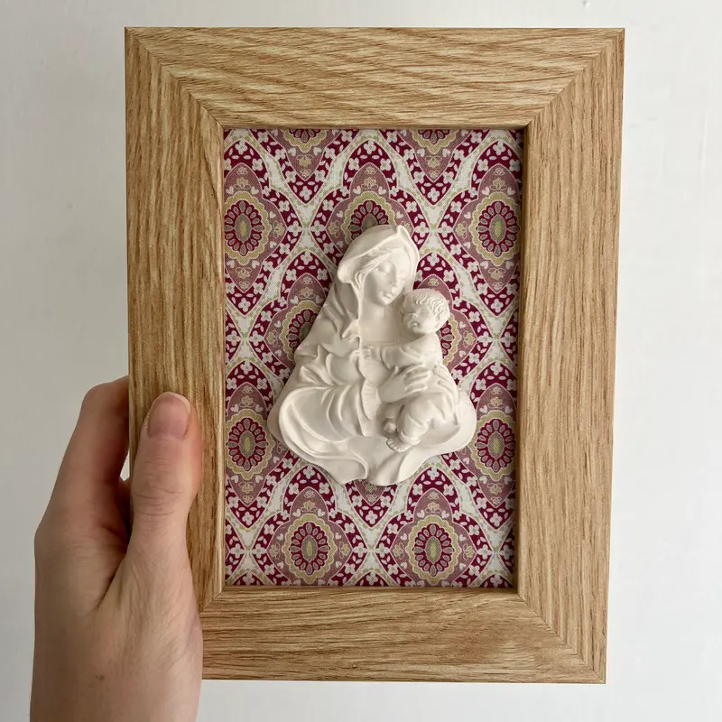 Cuadro Virgen de la Familia - Rombos (marco madera)
