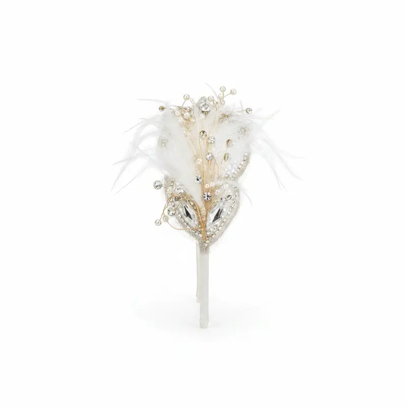 Diadema fiesta de plumas con diferentes lentejuelas, diseño de hojas y en color blanco