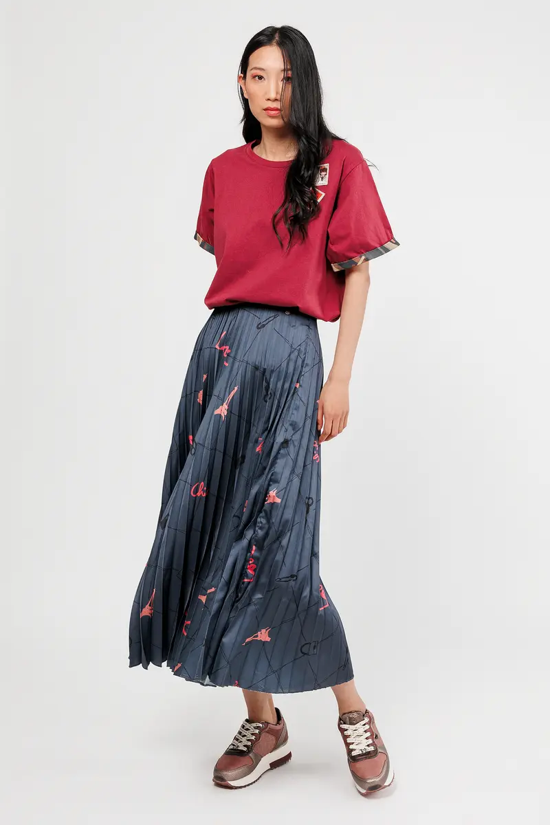 Falda plisada azul estampada