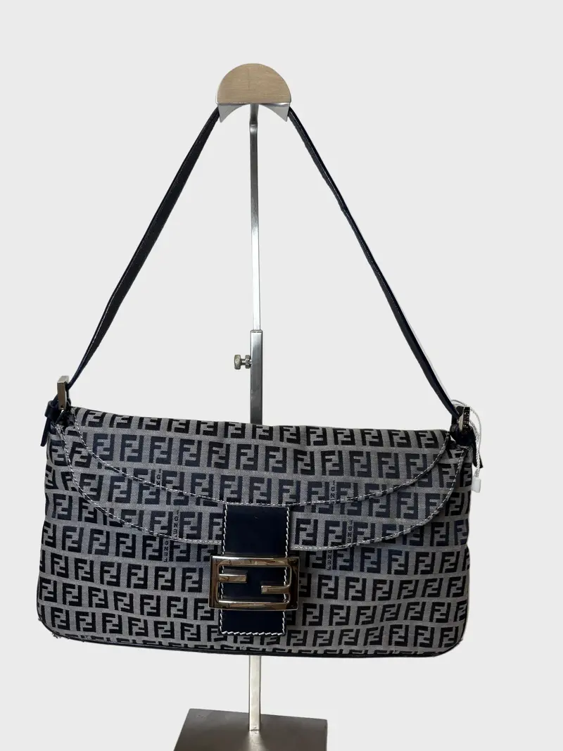 Fendi baguette zucca azul marino