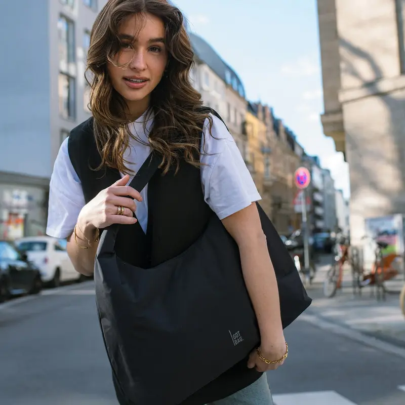 GOT BAG T-SHAPE BAG LARGE MONOCHROME
