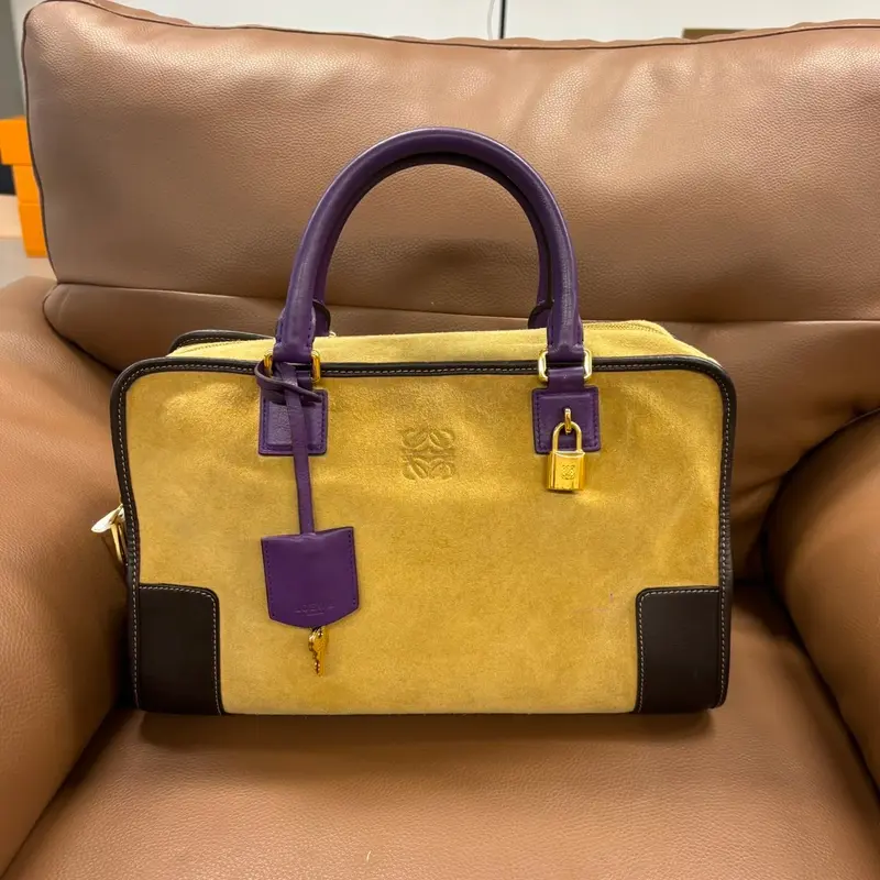 Loewe Amazona 36 Edición Especial Ante camel con Asas Moradas