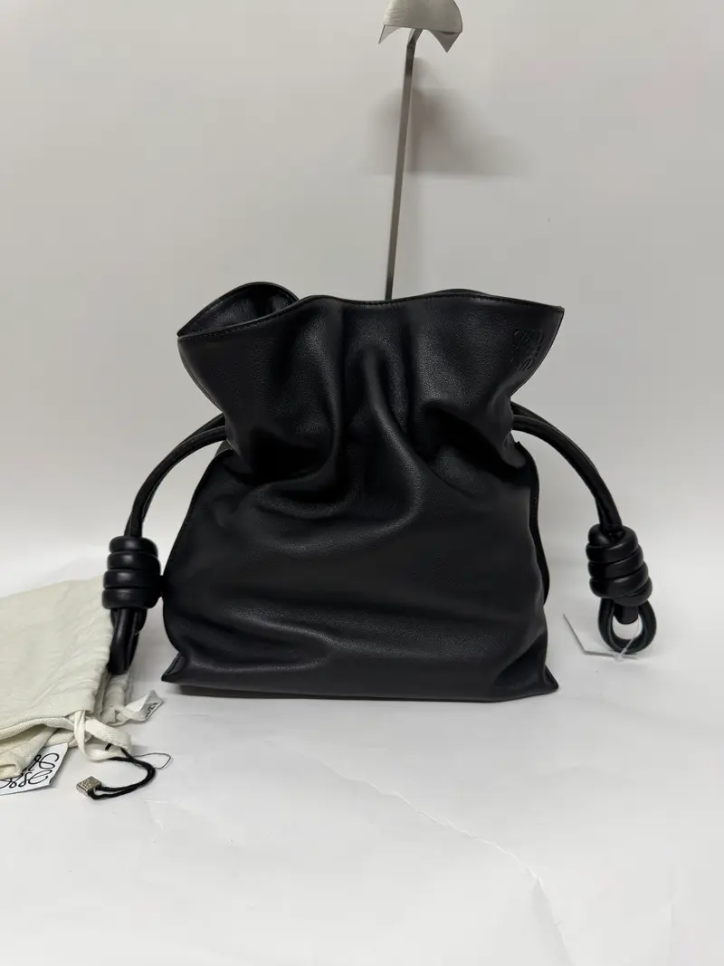 Loewe Flamenco Knot Tote Piel Negra mediana