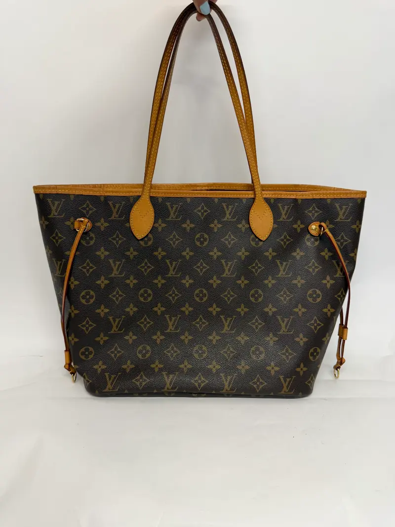 Louis Vuitton Neverfull MM Monogram Interior Fucsia