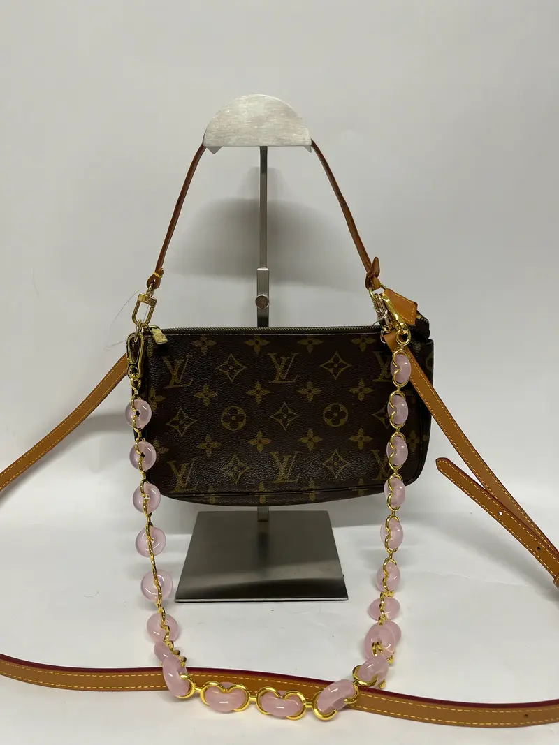 Louis Vuitton Pochette Accessoires monogram con 2 bandoleras extra AR1928