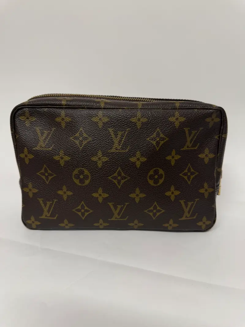 Louis Vuitton Trousse Toilette 23 Monogram