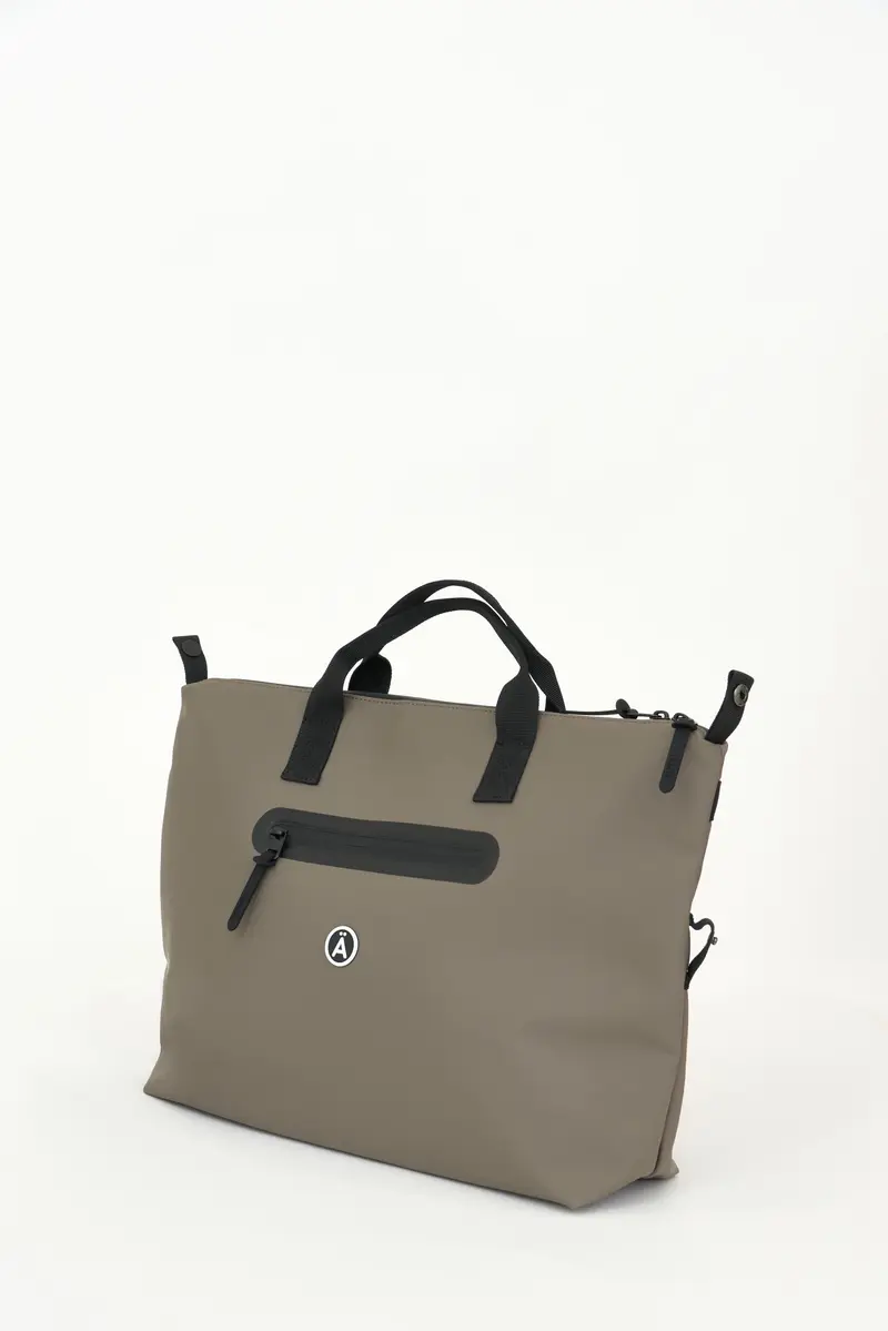 Lyra Bison