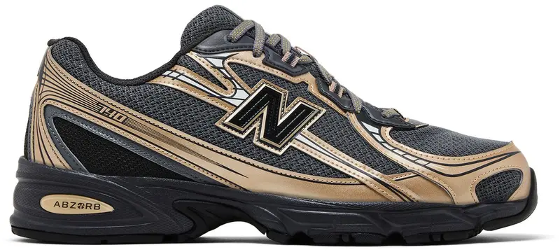 New Balance 740 Negra y Dorada