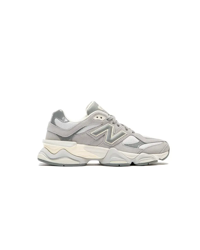 New Balance 9060 Gris y Plata