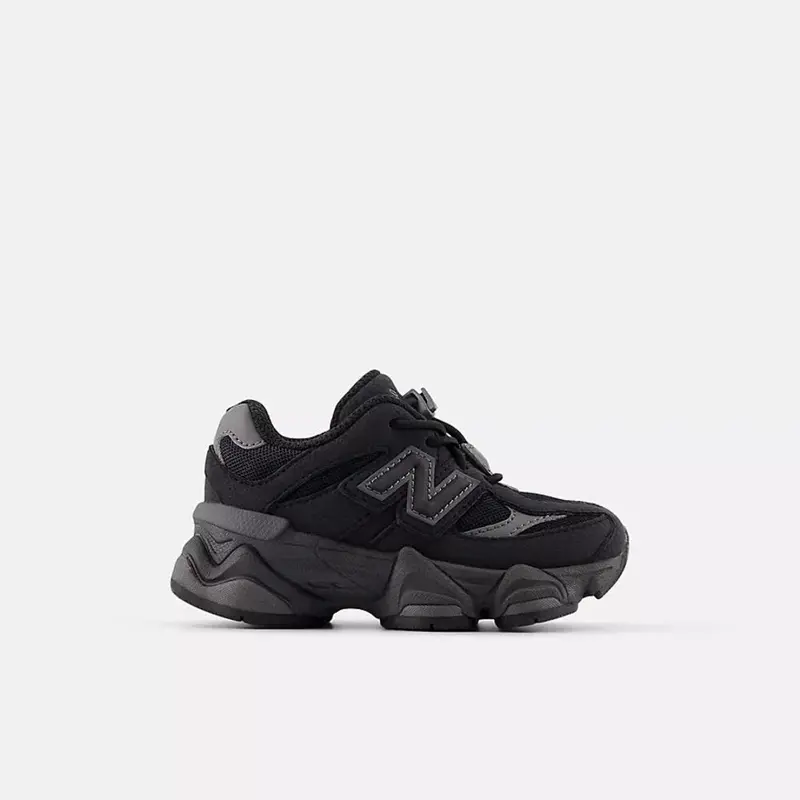 New Balance 9060 Negra (Bebé)