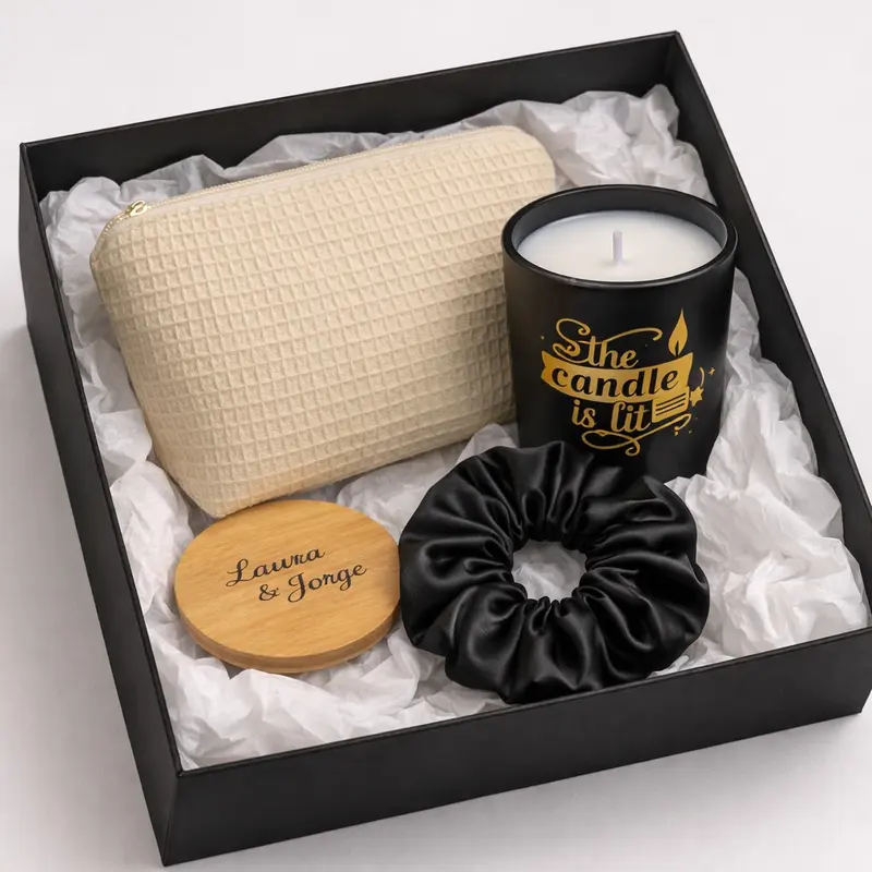 Pack Total Gift · Neceser waffle + Vela XL cera de soja + Scrunchie satén